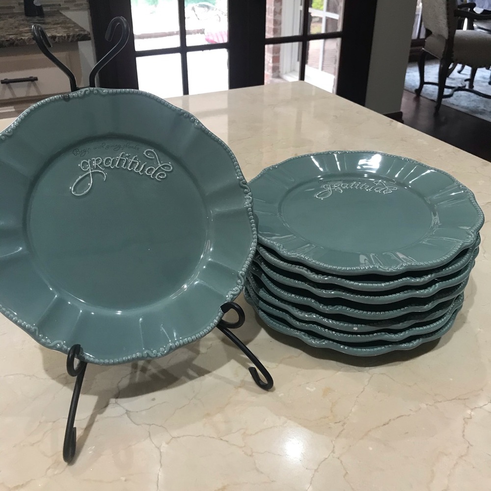 8 JADE DINNER PLATES BY MARY & MARTHA, “Gratitude”